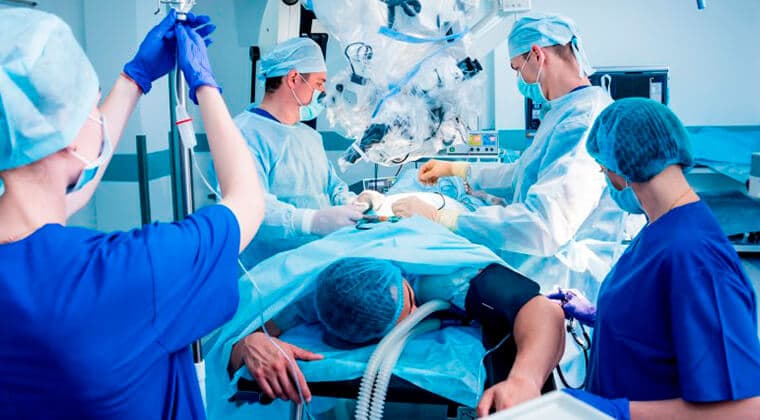 Consulta médica - cirugia-columna